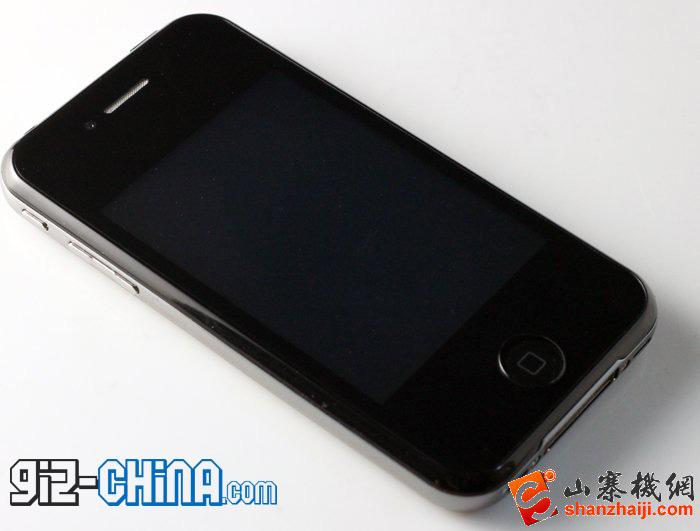 Main image of article Apple iPhone 5 Design Spotted In China