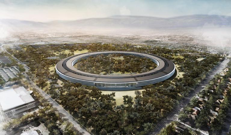 Main image of article Will Apple Really Hire 7,400 People By 2016?
