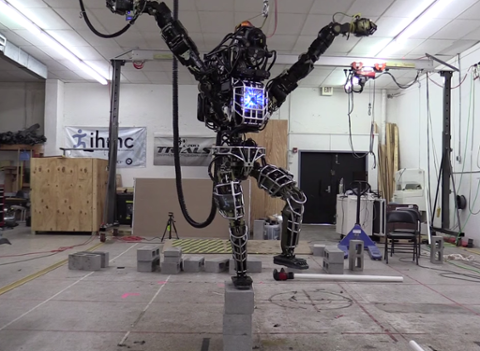 Go to article Watch This Robot Kick Like the 'Karate Kid'