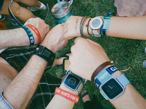 Go to article Pebble Wants Developers to Follow It to FitBit
