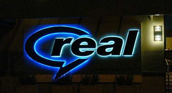 Main image of article RealNetworks Sues Webmaster For Linking To Real Alternative