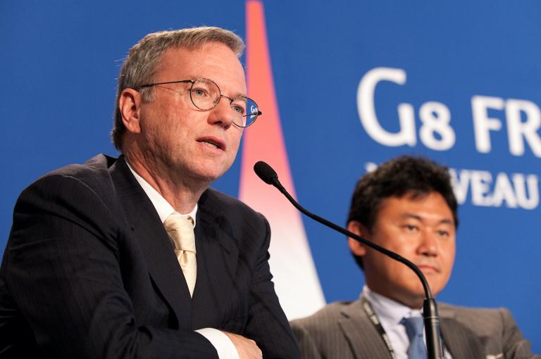 Main image of article Former Google CEO Eric Schmidt: Let's Start a School for A.I.