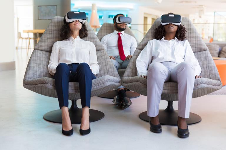 Main image of article Bill Gates Thinks Your Meetings Will Take Place in Virtual Reality (VR)