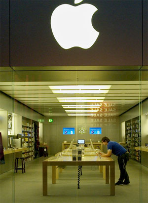 Apple Store - Before the Rush