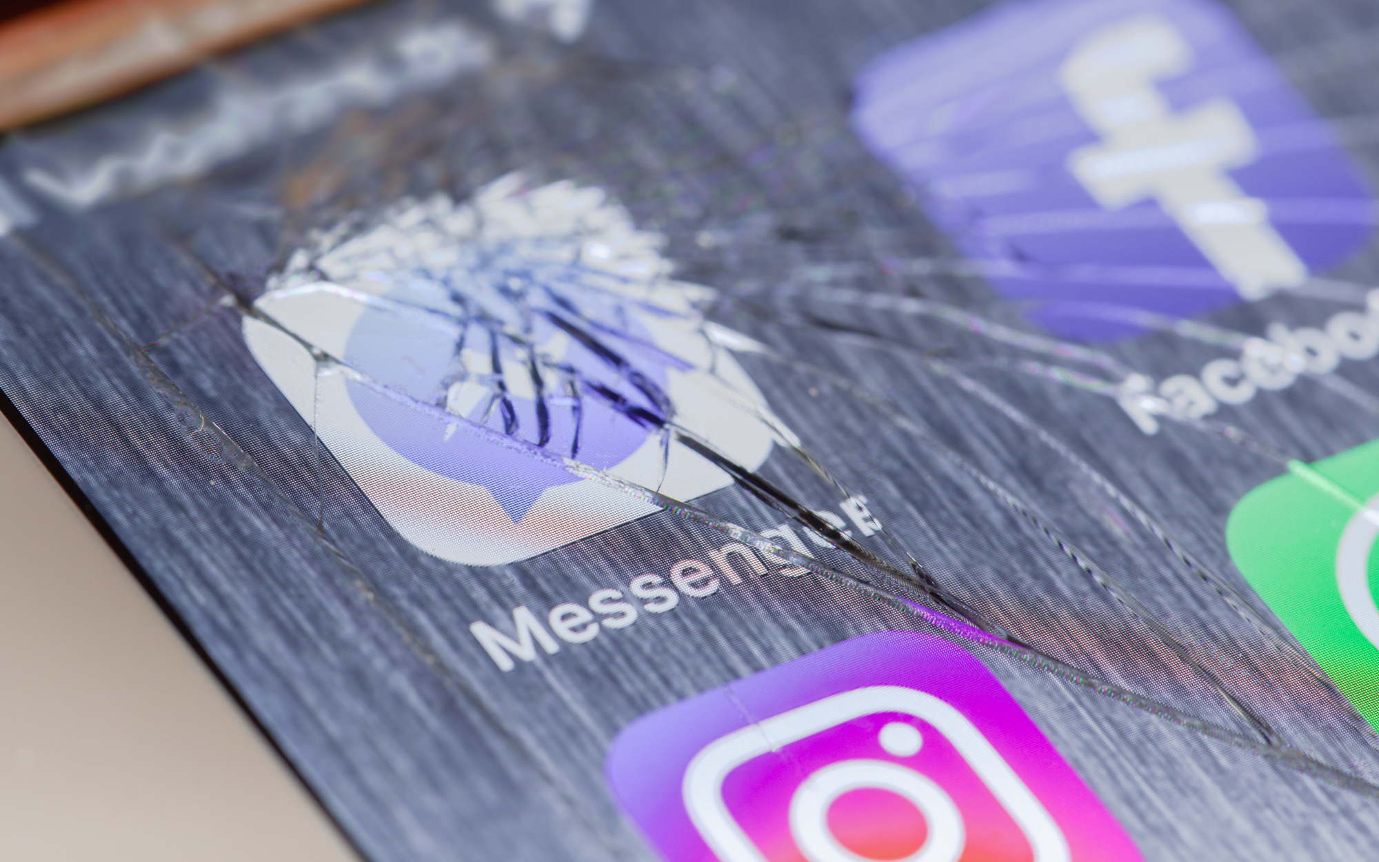 Facebook Instagram WhatsApp Tech Companies Split up Broken Up Dice