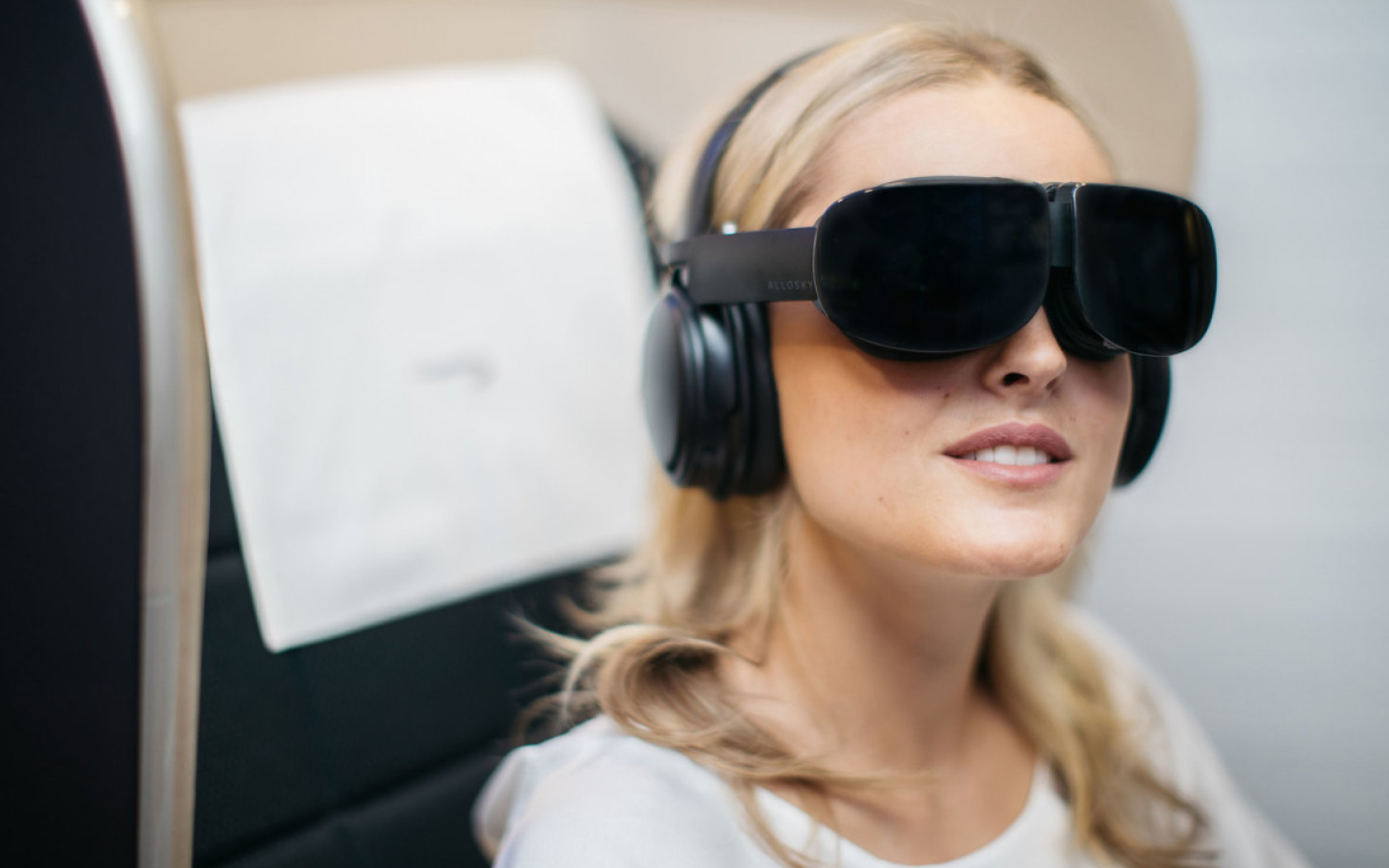VR Headset Plane Dice